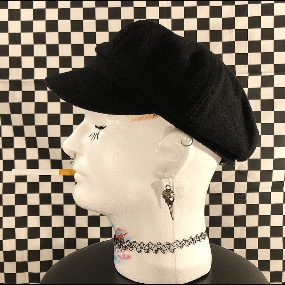 betmar ny black cap w/ front buckle